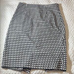 Banana Republic Black and White Geometric Pencil Skirt